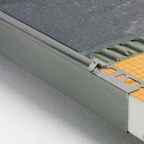 Schluter KERDI-BOARD-ZC Coin extérieur 90° - acier inoxydable (V2) brossé 2"